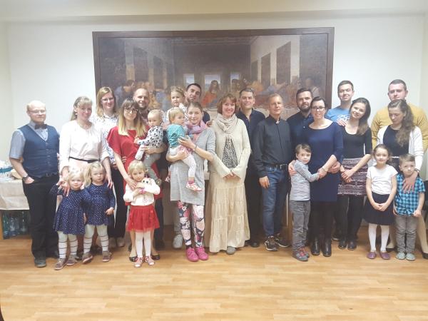 Prvé sv. prijímanie uprostred spoločenstva